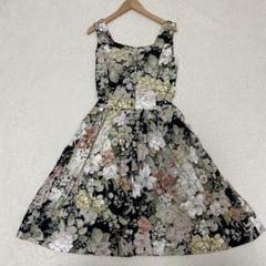 IKUKO イクコ　キャミソールワンピース フラワー　花　総柄のサムネイル