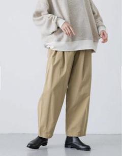 新品タグ付き】かぐれ コットンクロップドパンツ ベージュ