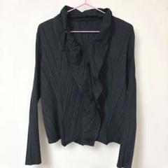 イッセイミヤケ　ボレロ　黒　　me ISSEYMIYAKE(イッセイミヤケ) ボレロ サイズ02 M レディース