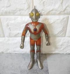 ポピー　キングザウルス　ウルトラマンクリア　ロッテ景品希少 最終値下げ】ポピー ロッテ 景品 ウルトラマン クリア ソフビ
