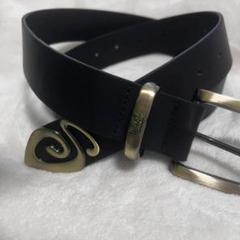 STUSSY レザーベルト 黒 ステューシー ゴールド - メルカリ