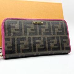 ✨美品✨FENDI 長財布 FF ズッカ柄 ラウンドファスナー ロゴ金具