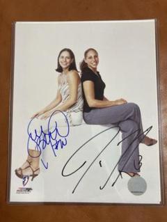 芸能人愛用アイテム特集 Sue WNBA Bird メルカリ - サイン入り写真 Taurasi Diana & スポーツ選手