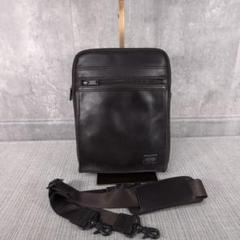極美品　PORTER　ポーター　アメイズ　ショルダーバッグ　クロスボディ　レザー 極美品 PORTER ポーター アメイズ ショルダーバッグ クロス
