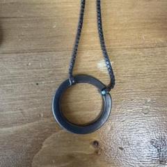 BRASS GLASSES HOLDER NECKLACEのサムネイル