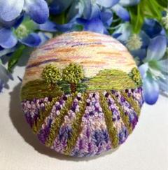 刺繍ブローチ　ハンドメイド　08チューリップ
