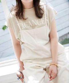 VACANCES ベージュ Tシャツ 半袖