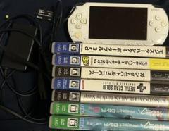 PSP 本体　+ソフト　充電器付き！