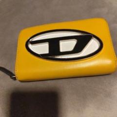 イエロー ロゴ 二つ折り財布