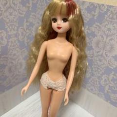 リカちゃん　赤色差し色ヘア　ボリュームヘア　ハッシュタグリカちゃん　ミックスヘア
