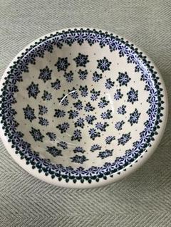 【ポーリッシュポタリー】青と緑の花柄 陶器ボウル 約20cm ポーリッシュポタリー】青と緑の花柄 陶器ボウル 約20cm - メルカリ