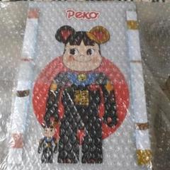 BE@RBRICK 招き猫 ペコちゃん 福 黒 100% & 400%のサムネイル