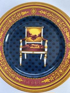 GUCCI 「ルイ王朝様式の椅子デザイン 」陶器皿直径約21㎝ GUCCI 「ルイ王朝様式椅子デザイン 」磁器皿直径約21㎝ - メルカリ