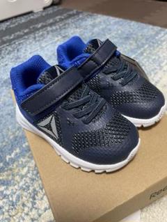 リーボック Reebok スニーカー 青 紺 ファーストシューズ