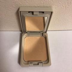 ナチュラグラッセ プレストパウダー 02 パールベージュ 12g