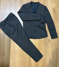 THE SUIT COMPANY she チェック　セットアップ　パンツスーツ THE SUIT COMPANY she セットアップスーツ グレー ストライプ