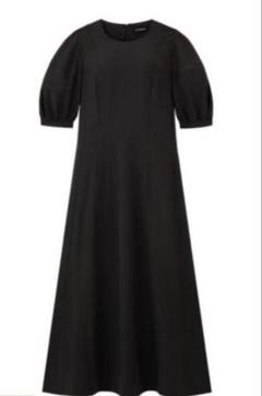 【完売品】ブレンヘイムBLENHEIM ブラック　パフスリーブワンピースのサムネイル