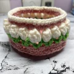 花モチーフの編み物バスケット