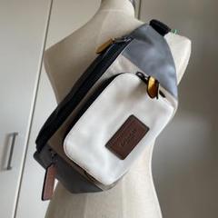 コーチ COACHトラックベルトバッグ カラーブロックB2157-C4022中古