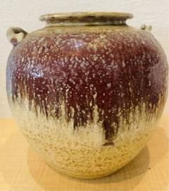 須藤武雄作、耳付引描絵花瓶、登り窯作 須藤武雄作、耳付引描絵花瓶、登り窯作