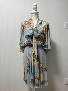 5598 美品✨VIVIENNE TAM 花柄半袖ワンピース フレア ボタニカル 5598 美品✨VIVIENNE TAM 花柄半袖ワンピース フレア ボタニカル