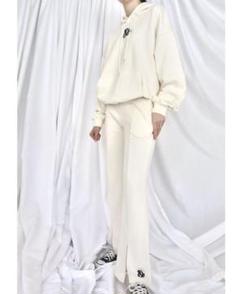 Eé slit jersey pants epine ジャージ　パンツ　ニットのサムネイル