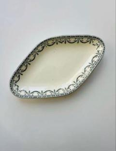 【美品】フランスアンティーク SALINS窯 クリーム色の特大オーバル皿3500 美品】フランスアンティーク SALINS窯 クリーム色の特大オーバル