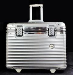 2025年最新】rimowa pilotの人気アイテム - メルカリ