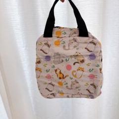 じ　ランチバッグ　ネコ　保冷　保温　ポケット付 13×22×20cm かわいい
