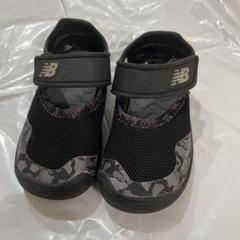 New Balance ブラックカモフラージュサンダル