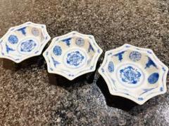 上手古伊万里　幾何学紋様皿　3枚揃い　本物保証 楽天市場】骨董○古伊万里染付鶴亀文四角皿○W36.5cm大型皿