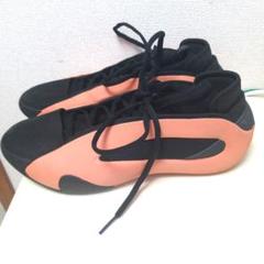 adidas HARDEN VOLUME 8