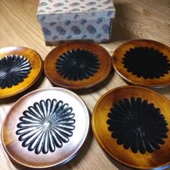 新品☆漆器皿　菊模様　14.5㎝　デザート入れにも