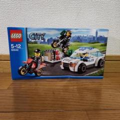 LEGO CITY 60042 警察車両とバイクセット