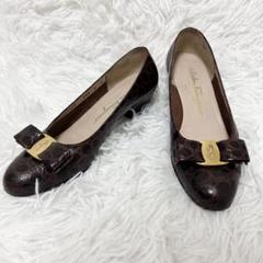 Salvatore Ferragamo クロコ型押し パンプス ヴァラリボン 6