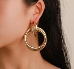ピアス　プレゼント　ゴールド　人気 ♥️新商品♥️おしゃれ　海外　レディース