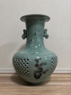 ♦青磁 透かし彫り 陽刻紋 双耳瓶 アンティーク 骨董品 コレクション ♢青磁 透かし彫り 陽刻紋 双耳瓶 アンティーク 骨董品