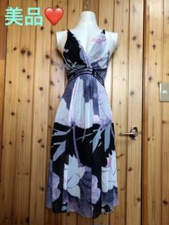 送料無料◆2025新品  VIVIENNE TAM ヴィヴィアンタム♡ロータス柄ワンピース 香港製 ワンピース