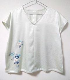 [着物リメイク] 正絹 Vネック花柄のブラウス Fサイズ 一点物