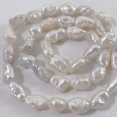 ht360/SALE!淡水パール◇艶あり ケシ形1連