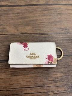 【美品】COACH キーケース ホワイト　コインケース COACH コーチ キーケース 新作 新品 コインケース スマートキー