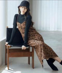 ジャガード　ワンピース