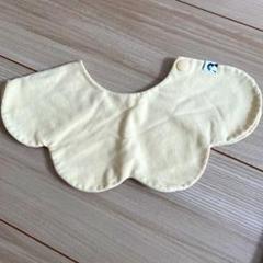 限定セール！現品限り！コニー　クリーム色 スタイ　よだれかけ　男女兼用　速乾のサムネイル