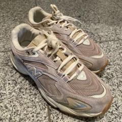 お値下げ　ニューバランス　725 ベージュ　綺麗なお品です　23.5 お値下げ ニューバランス 725 ベージュ 綺麗なお品です 23.5