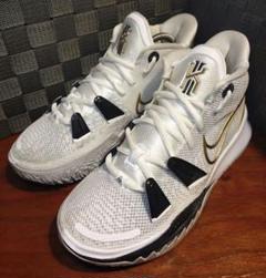 ナイキ NIKE ナイキ カイリー 7 EP ホワイト/ゴールド23.5cm