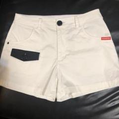 ホワイトショートパンツ レディース