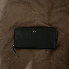 CK ブラック ジッパー長財布