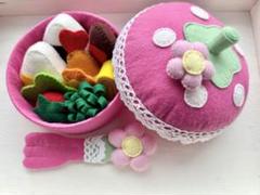 フェルト おままごと　いちごちゃんのお弁当セット　　ピンク