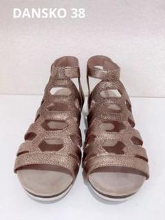 ★未使用品★DANSKO ダンスコ　サンダル　ゴールド　25cm