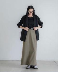 crewre バックタックナロースカート black size2 crewre バックタックナロースカート beige サイズ3 - メルカリ